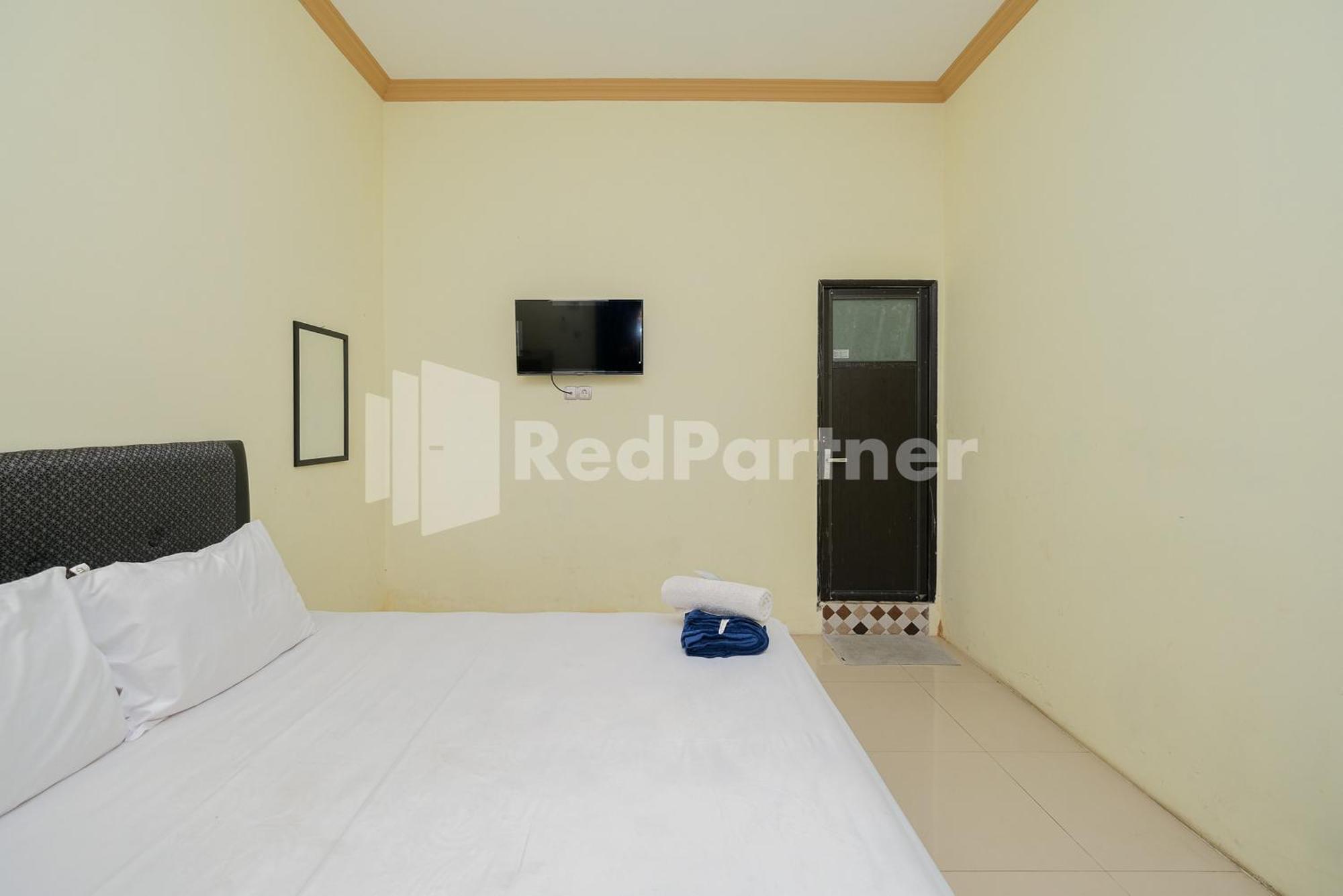 Grand Kencana Guesthouse near Wisata Bahari Lamongan Paciran Bagian luar foto