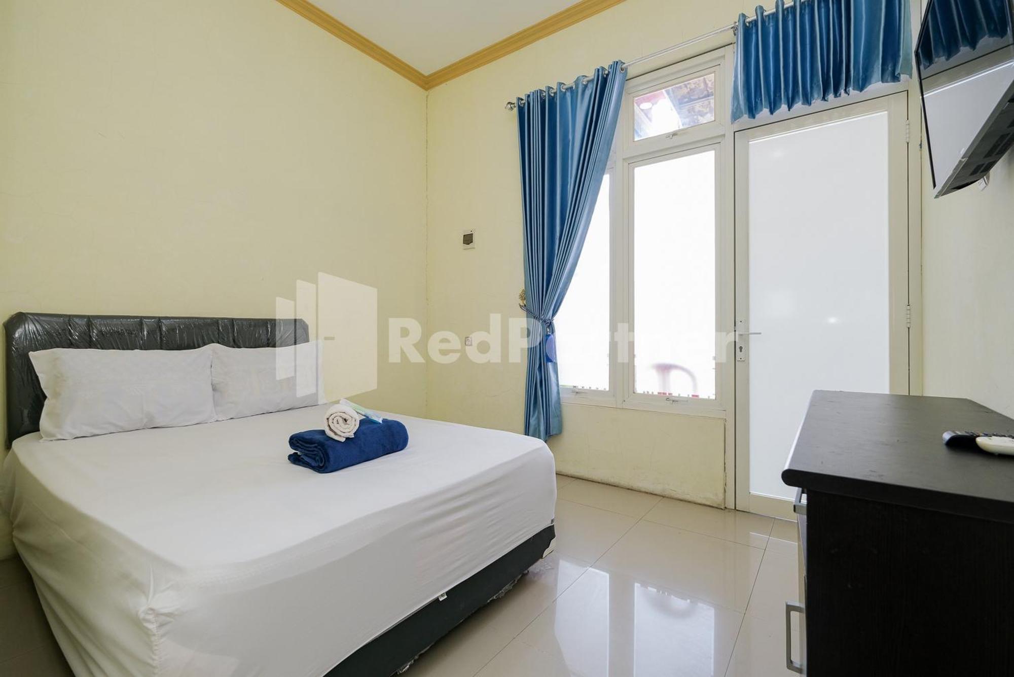 Grand Kencana Guesthouse near Wisata Bahari Lamongan Paciran Bagian luar foto