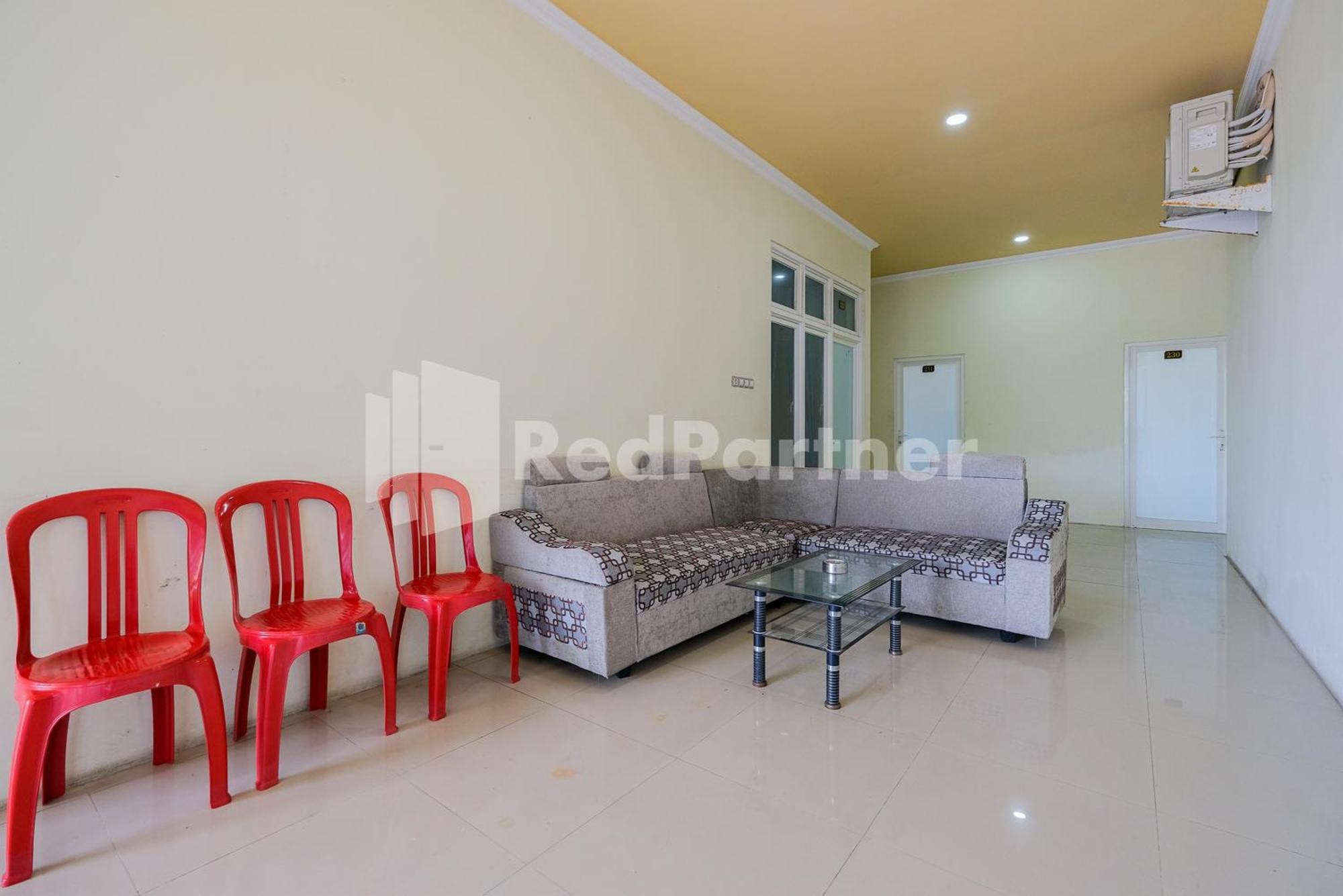 Grand Kencana Guesthouse near Wisata Bahari Lamongan Paciran Bagian luar foto